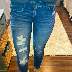 KanCan Signature Estilo Ankle Crop Skinny Jean